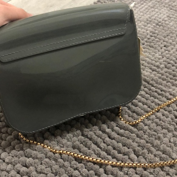 SMALL SHINY GRAY HANDBAG ONE SLOT AND CLOSING CLIP - Picture 3 of 11